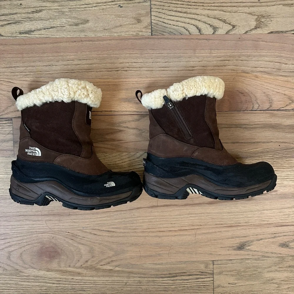 North Face Snow Boots - Picture 3 of 6